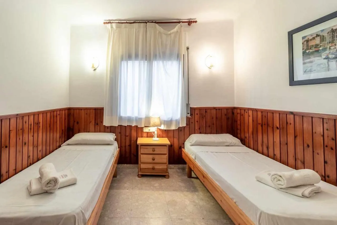 Isard 4 Bis Apartamento Junto A La Playa 萨卡罗 0*,  西班牙